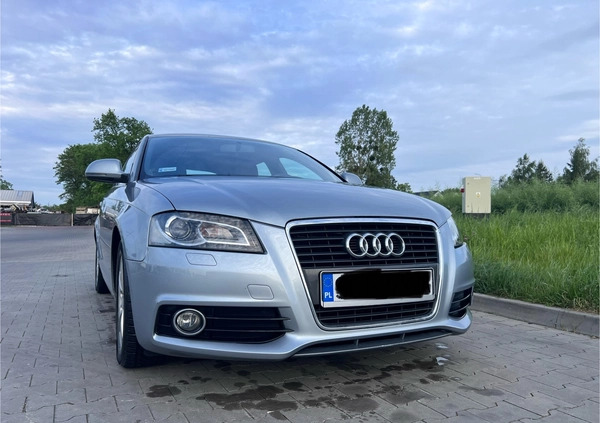 Audi A3 cena 27500 przebieg: 238000, rok produkcji 2008 z Biała małe 37